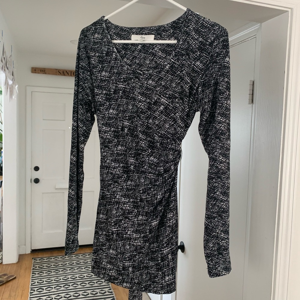Maternity tunic abstract print